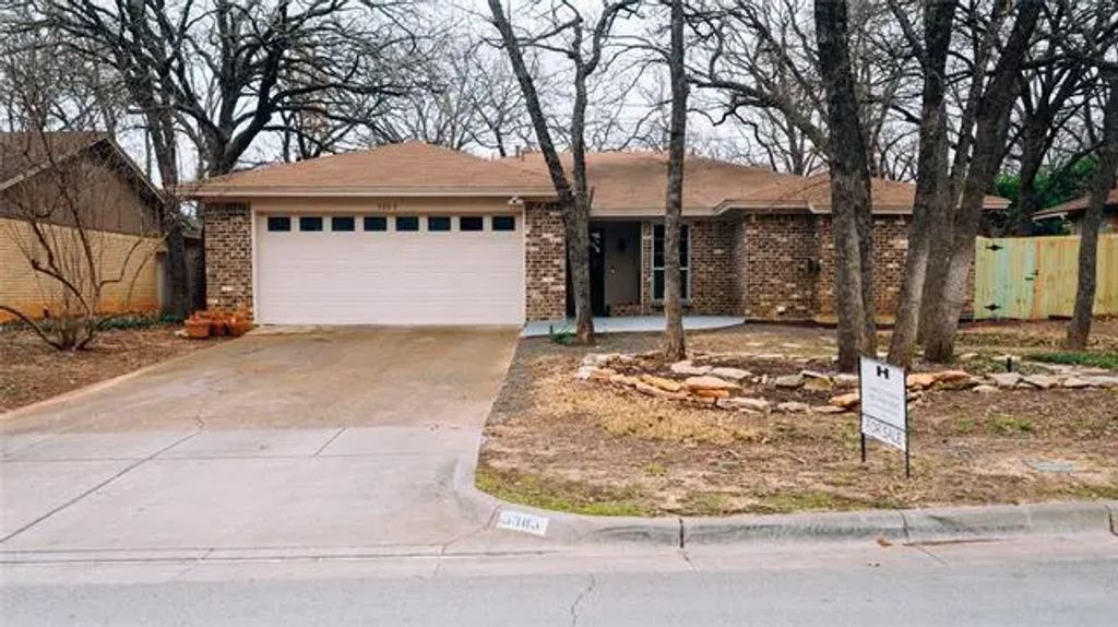 5305 Bright Star Trail, Arlington