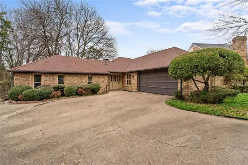 104 Aurora Circle, Rockwall