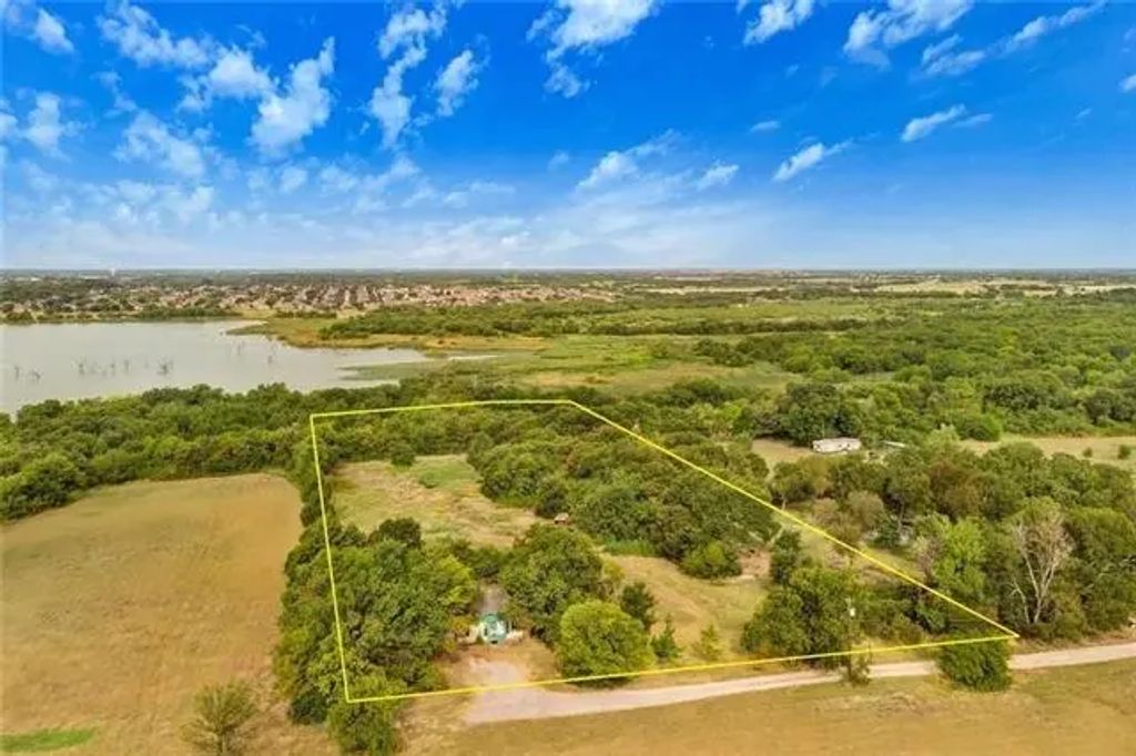 6829 Chiesa Road, Rowlett