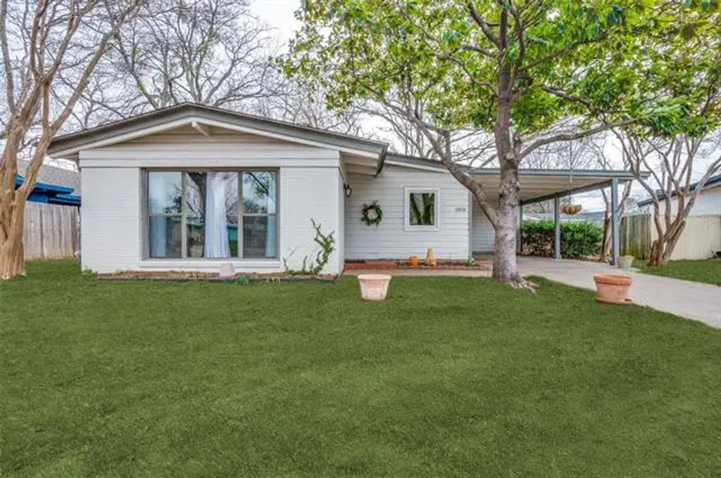 1808 Salem Street, Irving