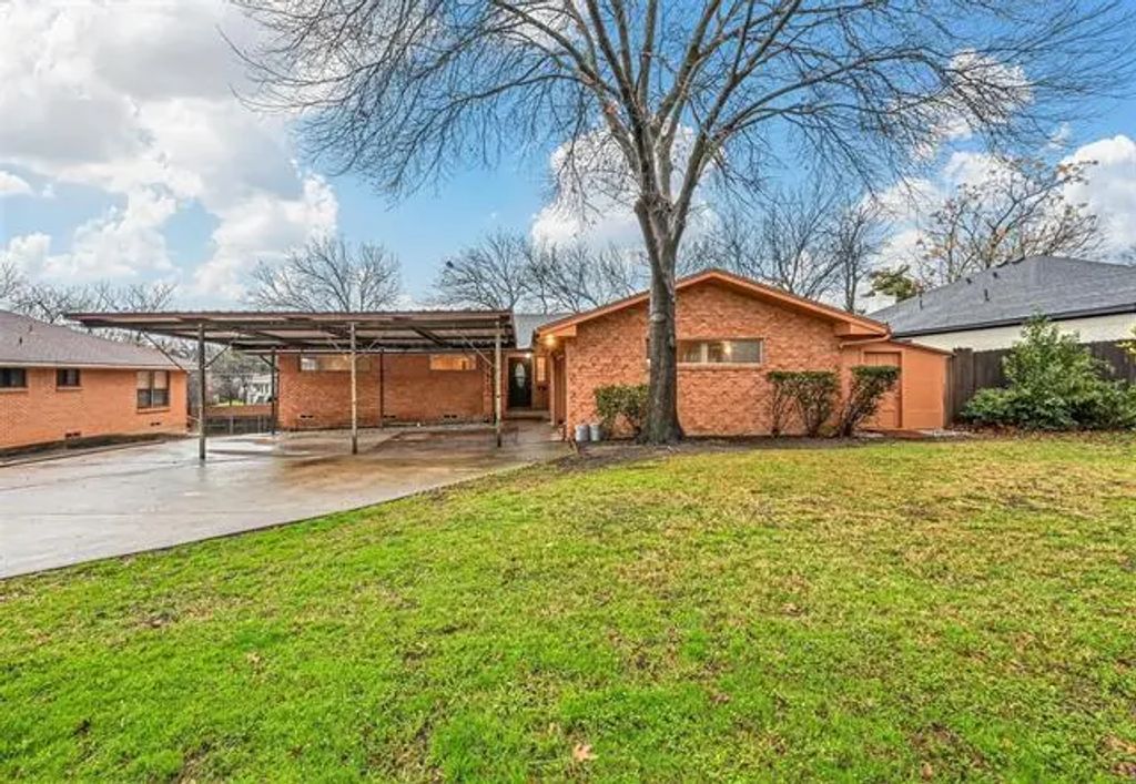 3414 Spruce Valley Lane, Dallas