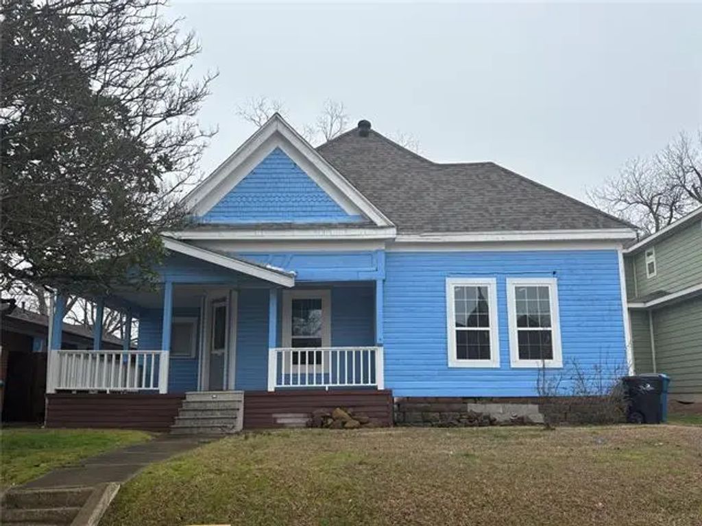720 W Gandy Street, Denison
