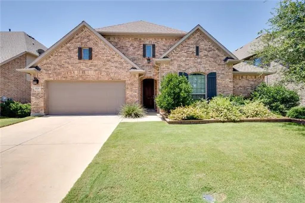 2121 Newton Lane, McKinney