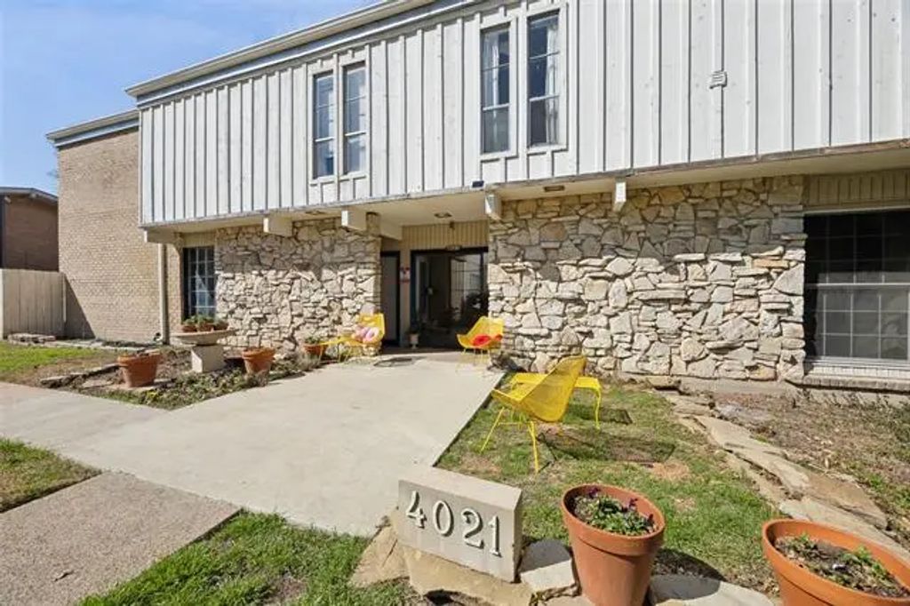 4021 Cole Avenue 208, Dallas
