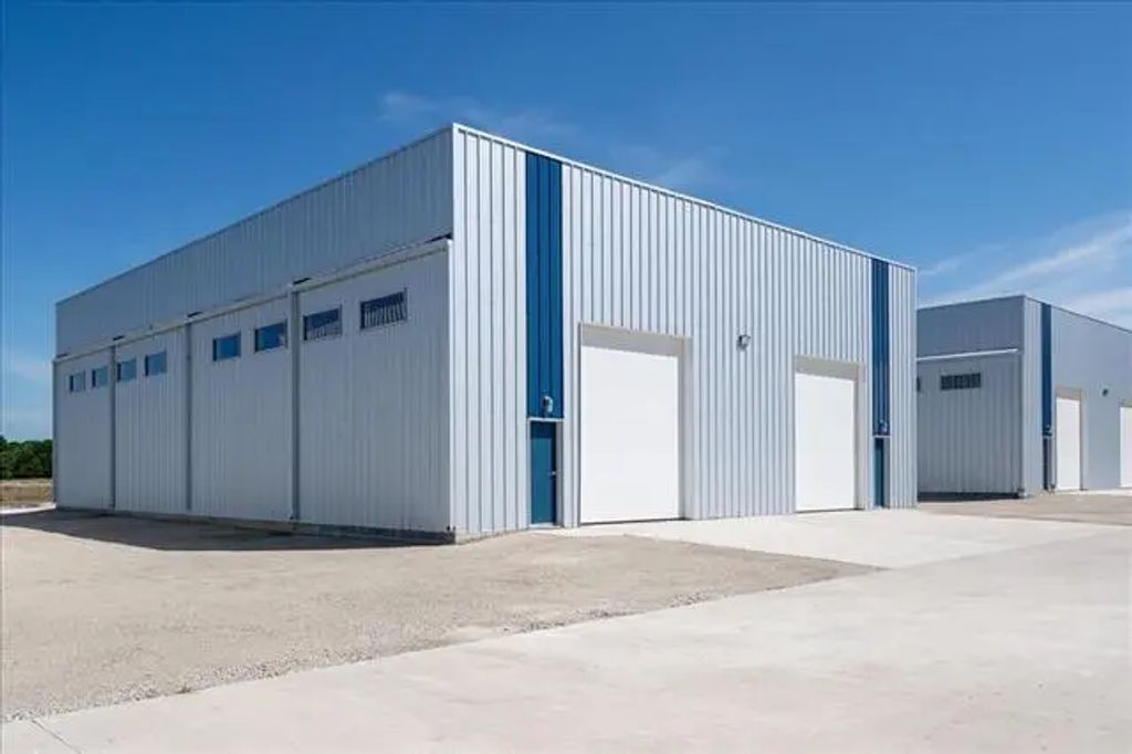 9020 S State Highway 121 3, Trenton