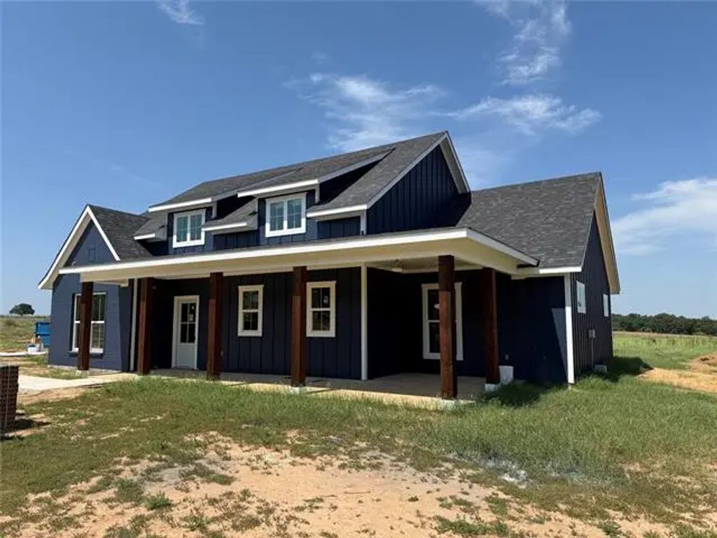 Eleanor 4 County Road 3355, Paradise