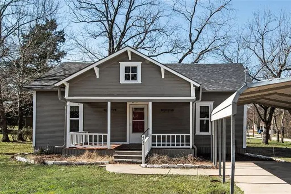 402 S Austin Street, Edgewood