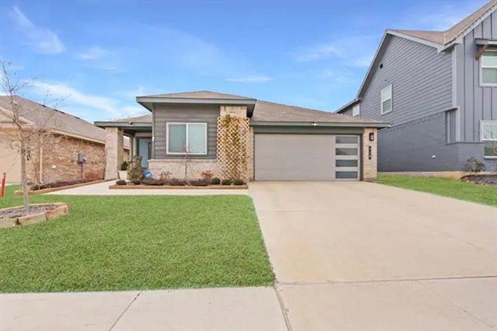728 Breckenridge Park Drive, Alvarado