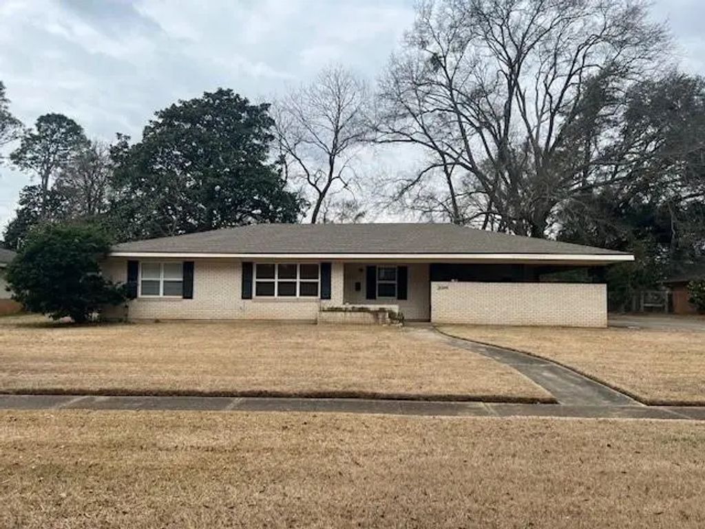 2044 River Road, Shreveport