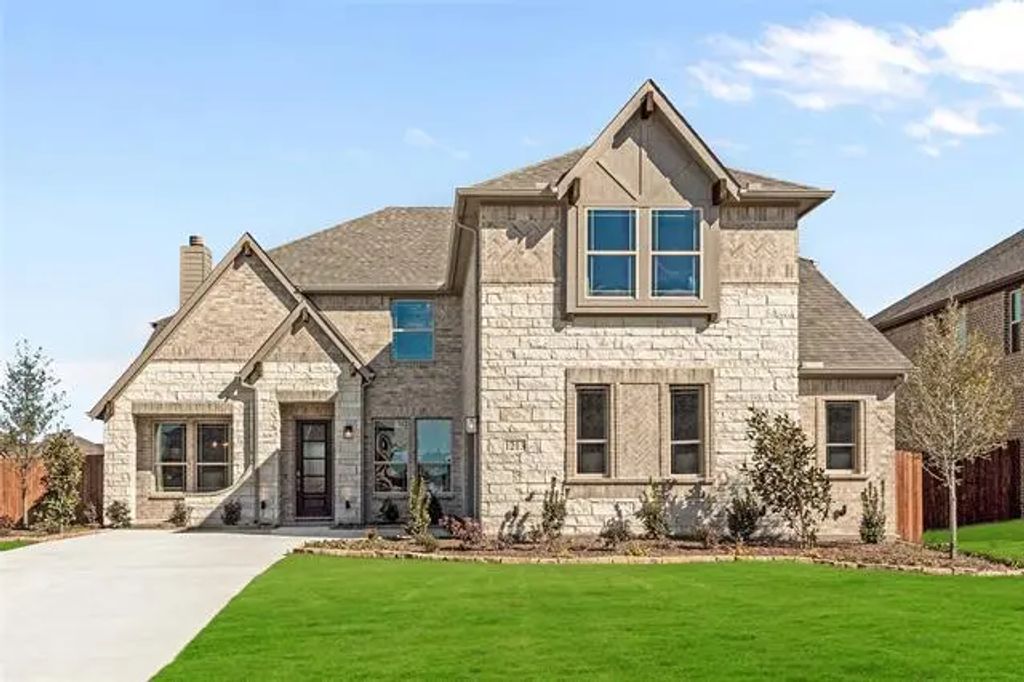 1213 Altuda Drive, Forney