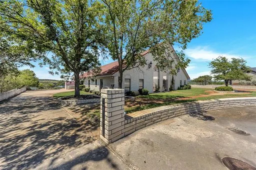 1024 Lakeview Point Drive, Possum Kingdom Lake
