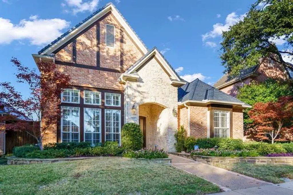 5822 Coolwater Cove, Dallas