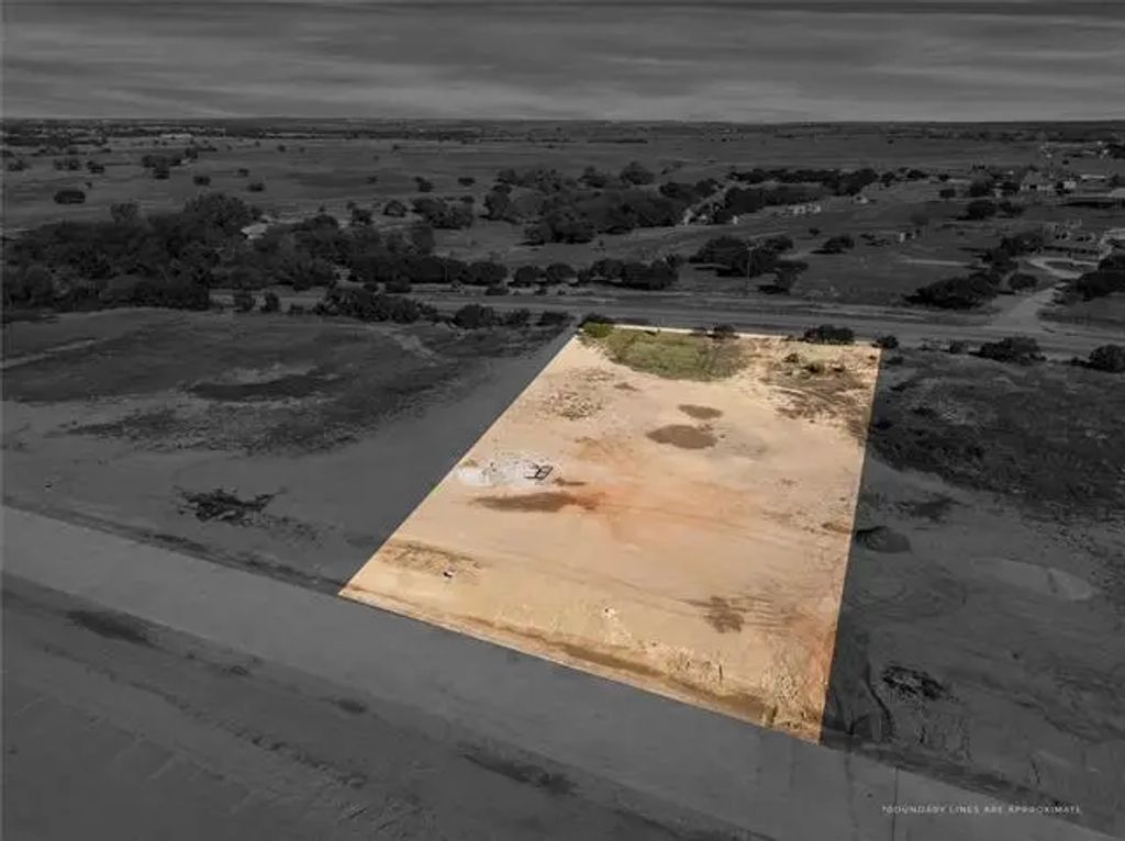 1048 Ranch Vista Road, Granbury