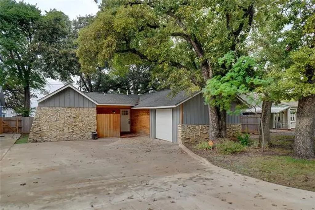 9121 Watercress Drive, Fort Worth