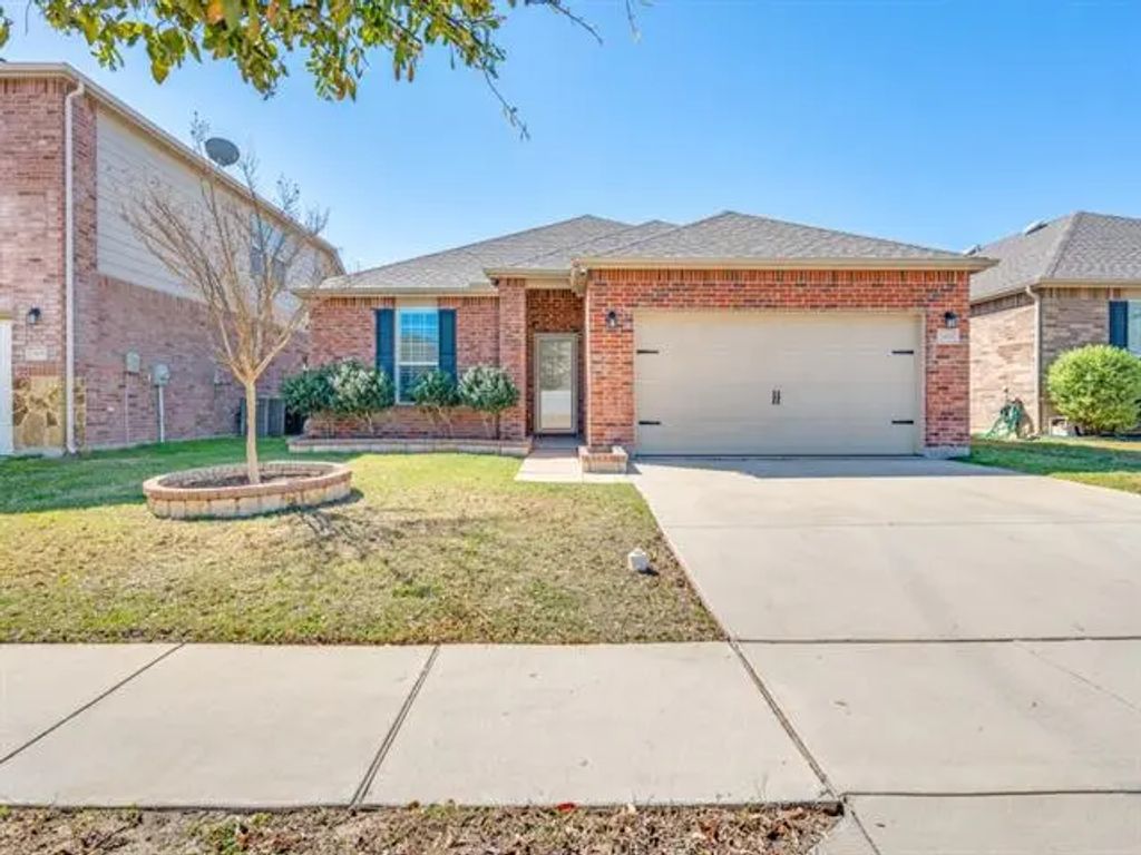 2404 Senepol Way, Fort Worth