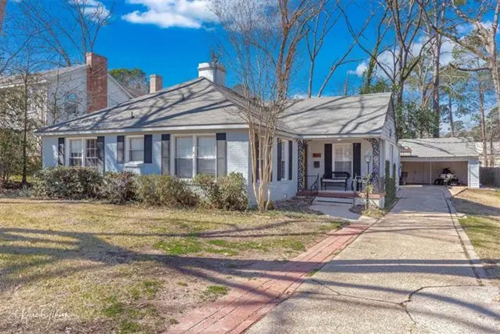 4056 Richmond Avenue, Shreveport