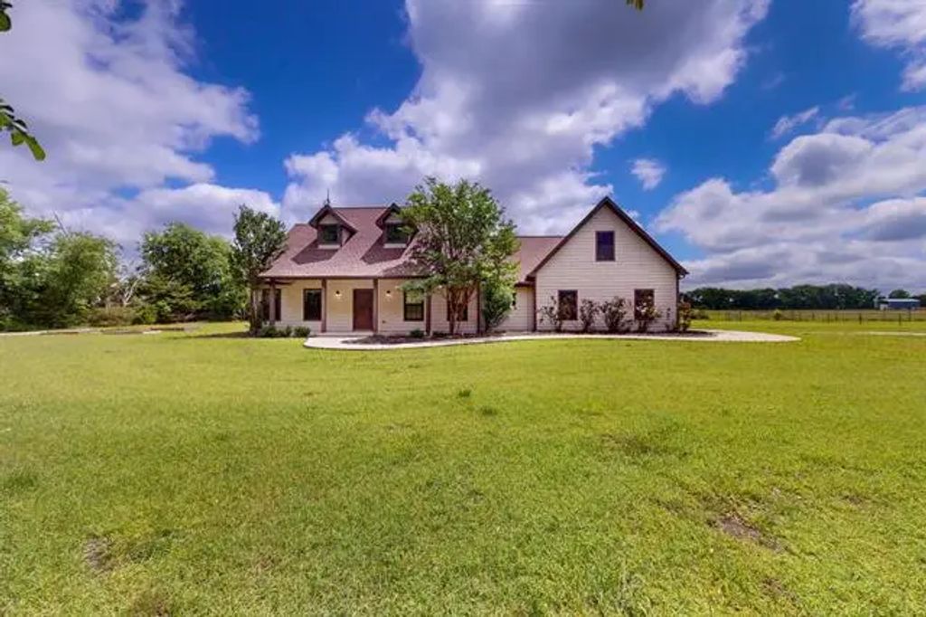 8540 County Road 500, Blue Ridge