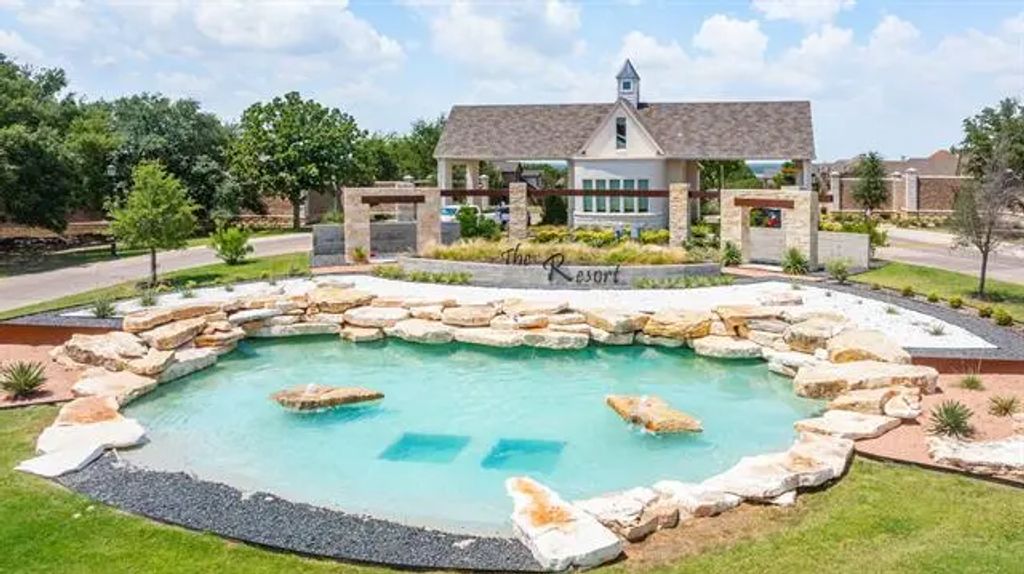 6055 The Resort Boulevard, Fort Worth