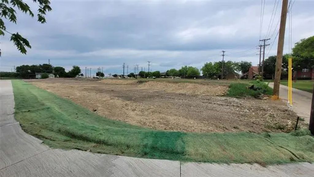 213 N W A Allen Boulevard, Wylie
