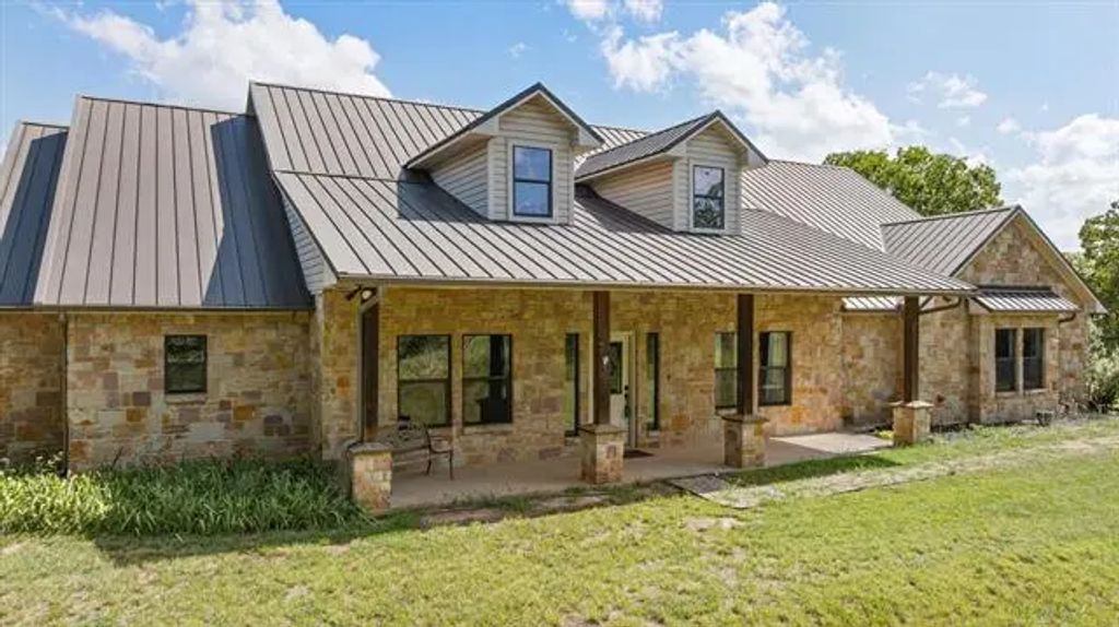 1245 Sunset Mountain Road, Lipan