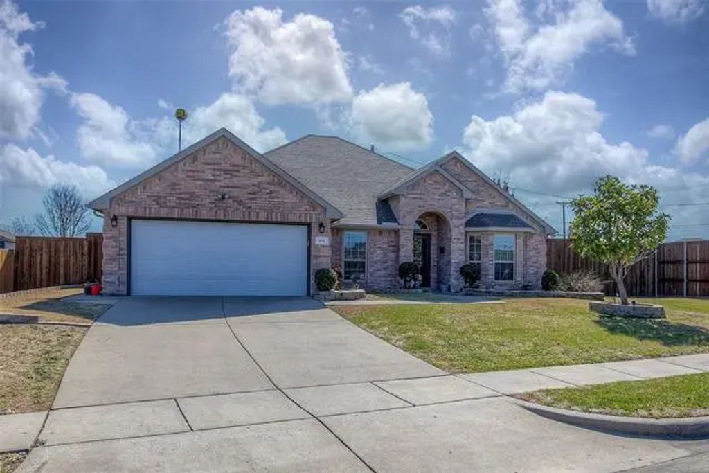 100 Enchanted Forest Drive, Wylie