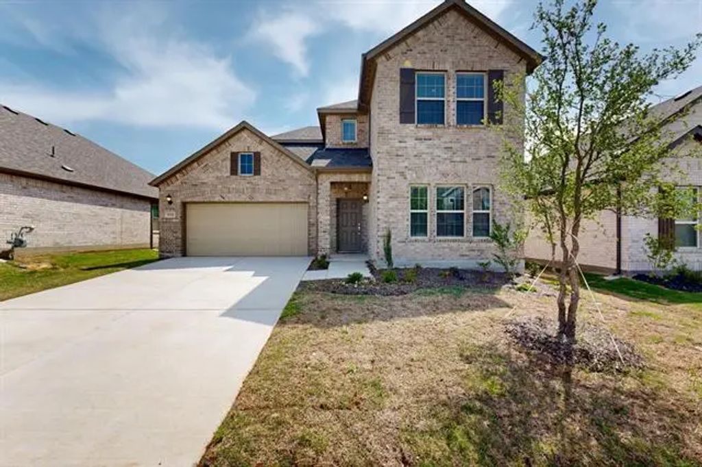 1215 Lancaster Drive, Justin