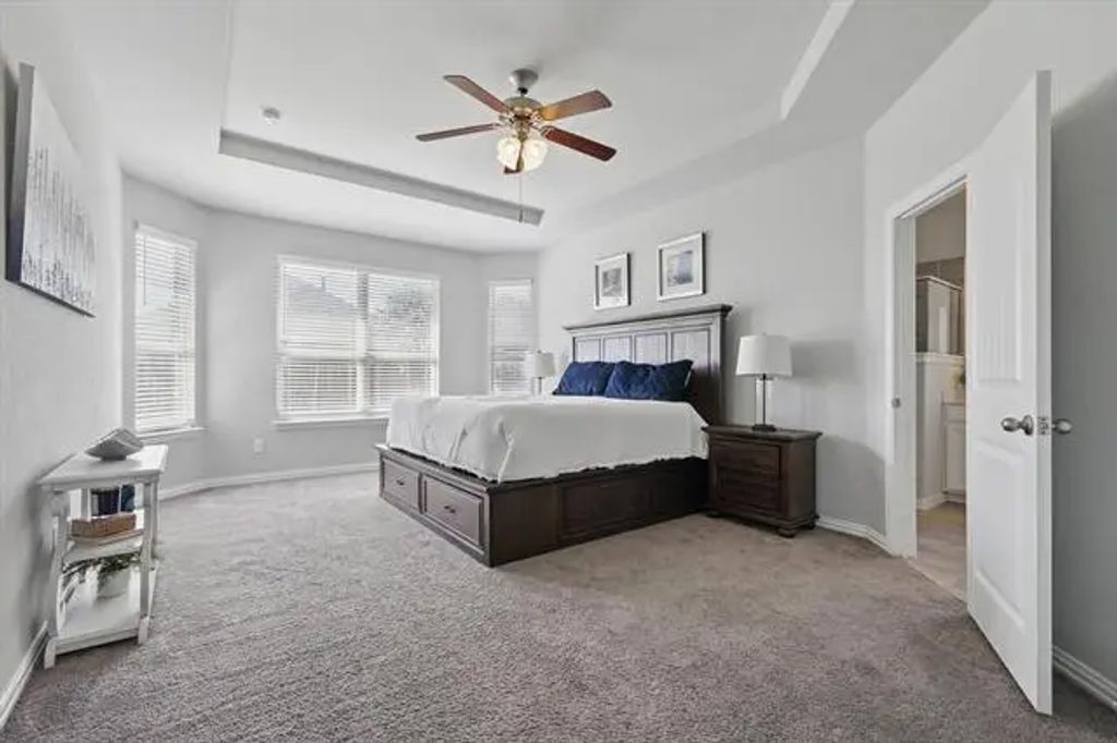 1405 Tanglewood Trail, Northlake