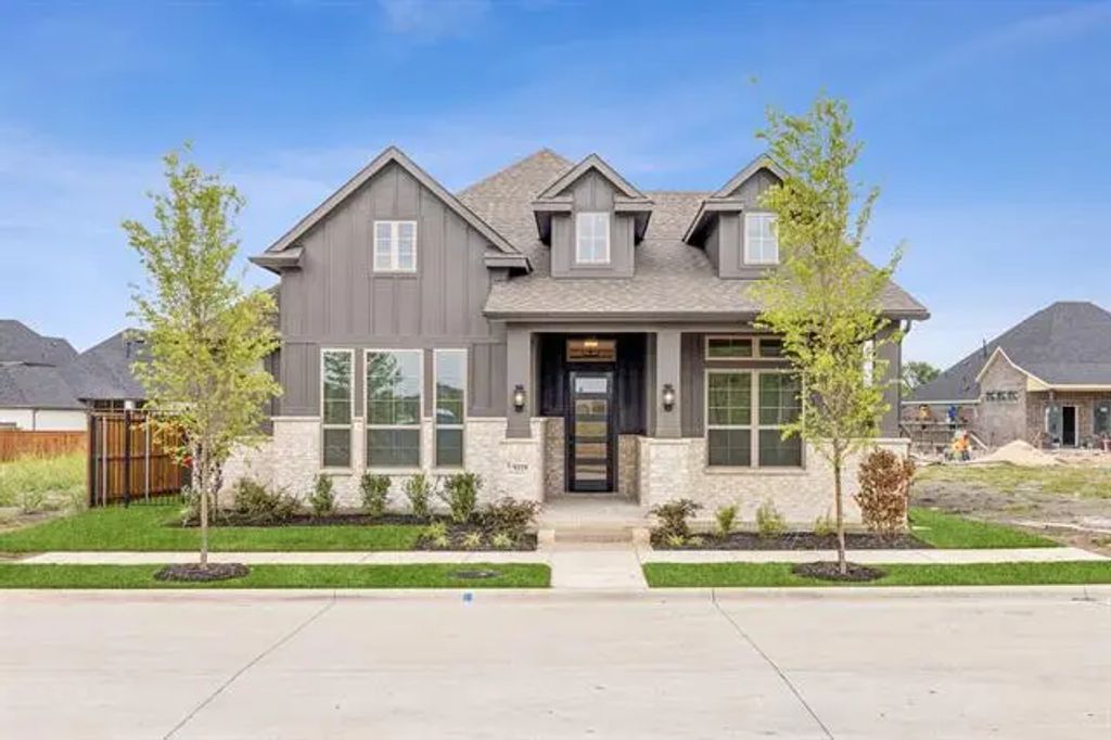 9329 Persimmon, Mesquite