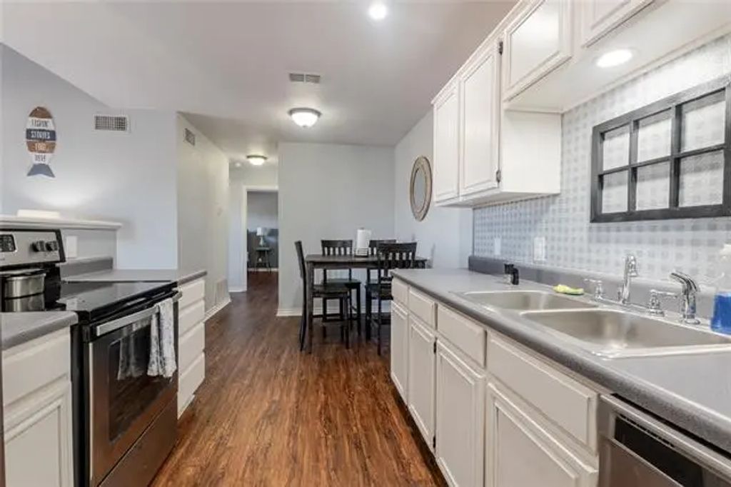 3069 Hells Gate Loop 26, Strawn