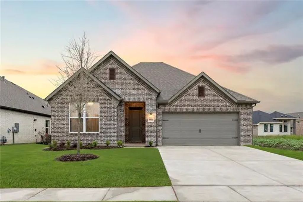 2231 River Bend Road, Royse City