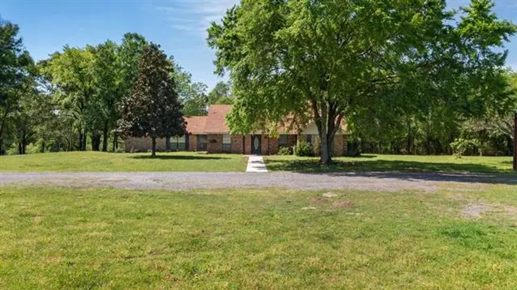 321 Vz County Road 2602, Wills Point