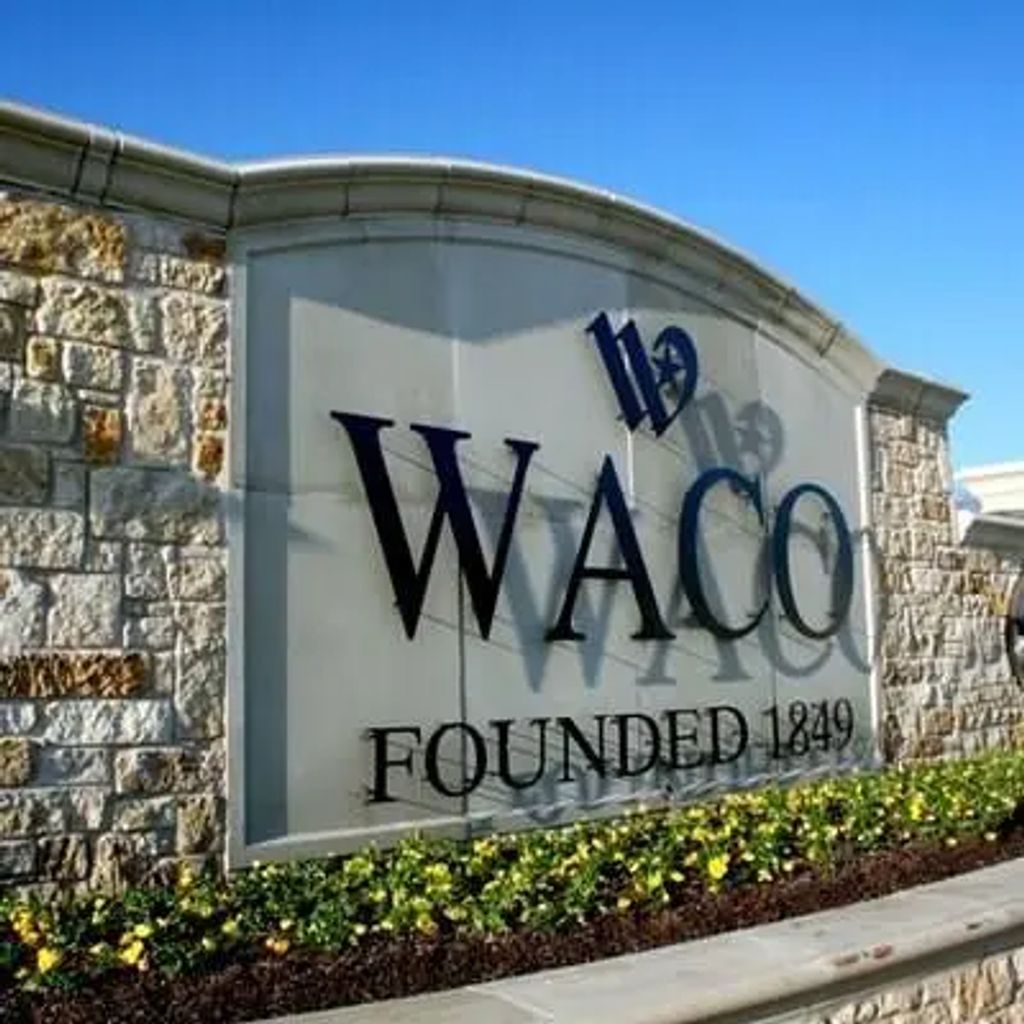 S Jack Kultgen Expressway, Waco