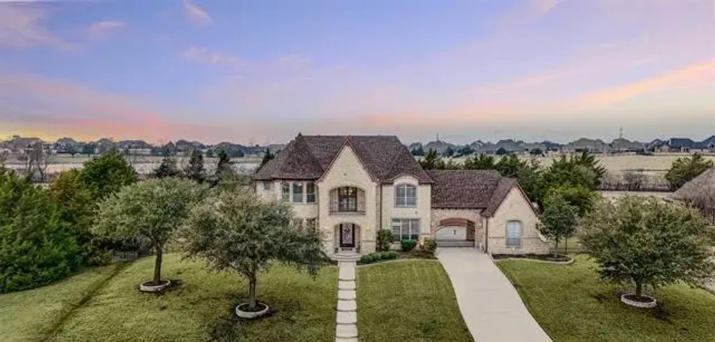 1049 Kingsbridge Lane, McLendon Chisholm