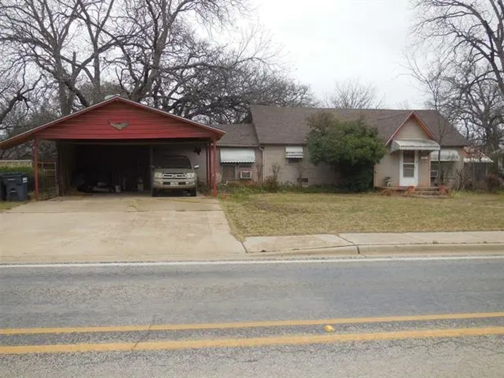 610 W Main Street, Ranger