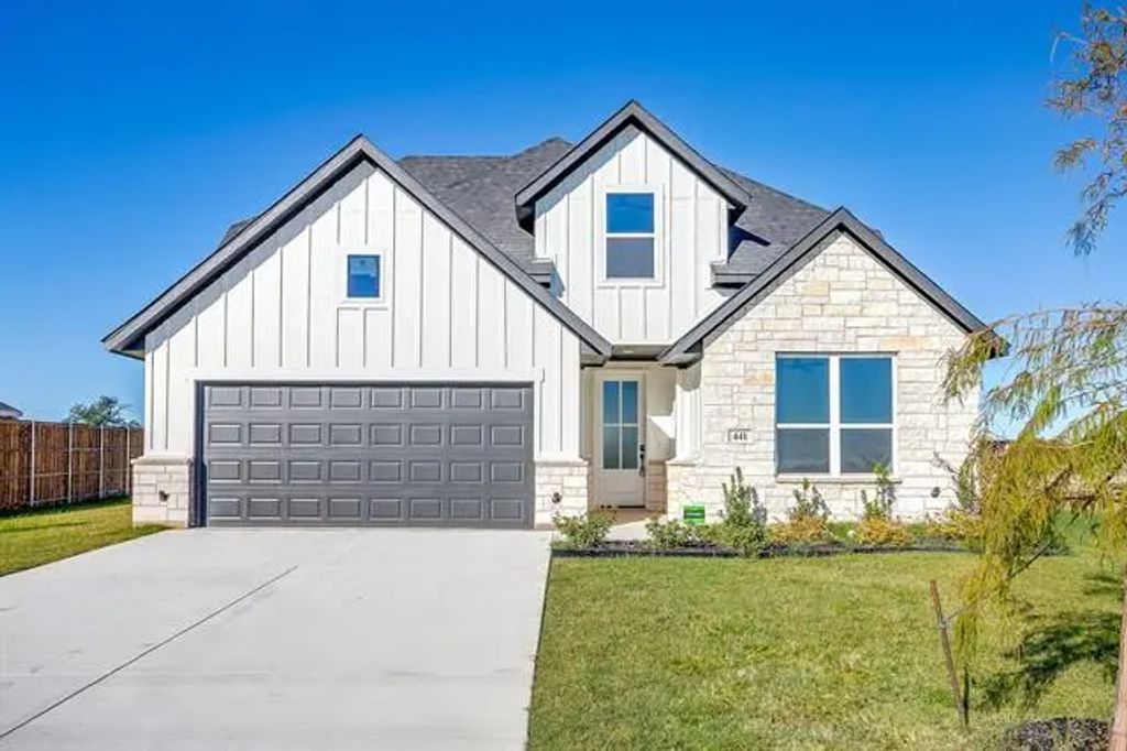 441 Guadalupe Trail, Springtown