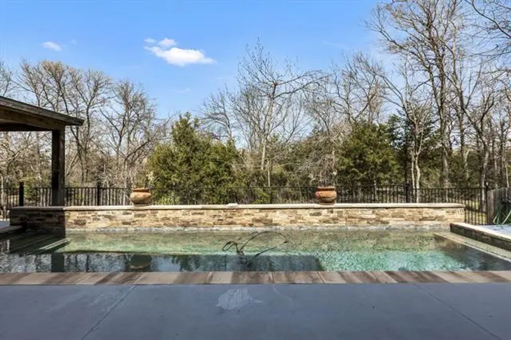 2413 Bigleaf Court, Plano