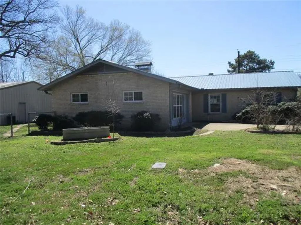 111 Holiday Drive, Gun Barrel City