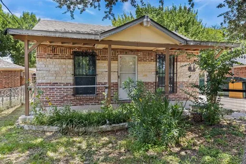 766 Bethpage Avenue, Dallas