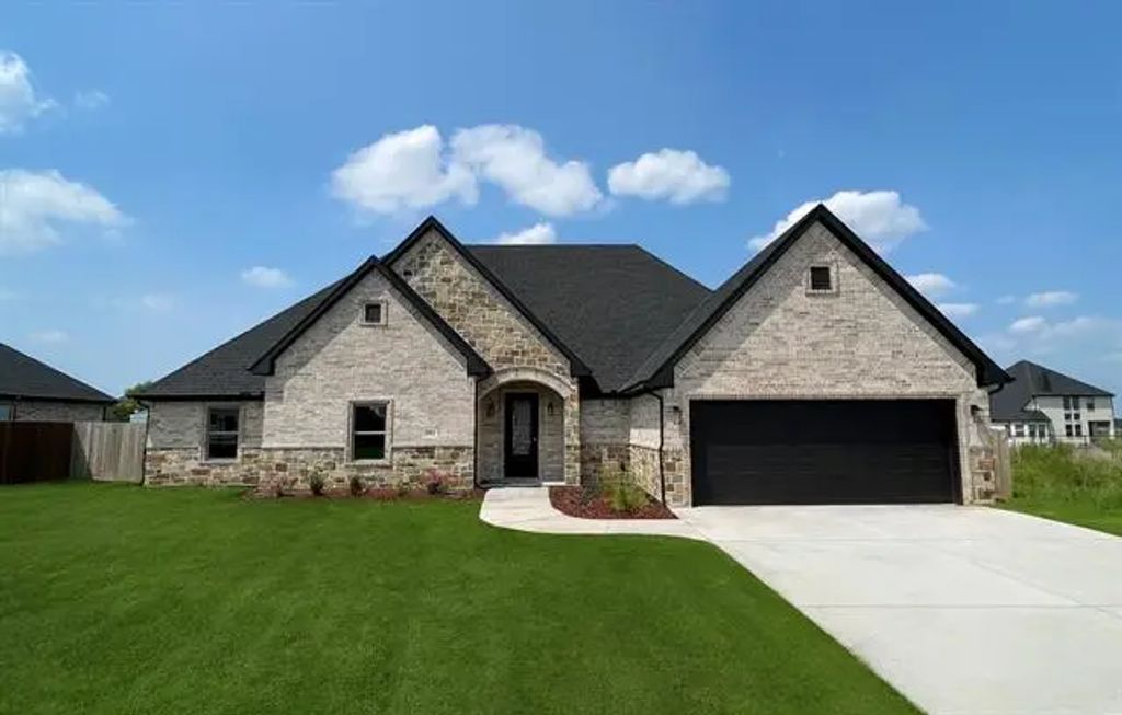 901 Shirley Jean Lane, Collinsville