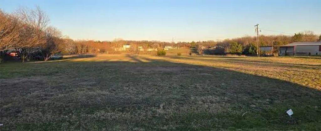 102 Farr Hill Lane, Farmersville