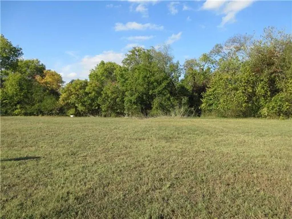 107 Country Club Drive, Marlin