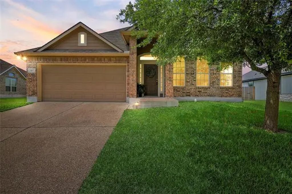 507 S Navajo Trail, McGregor