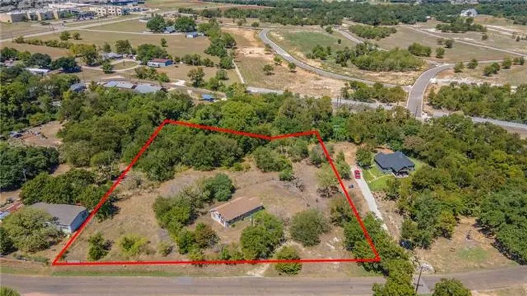 521 River Park Road, Woodway