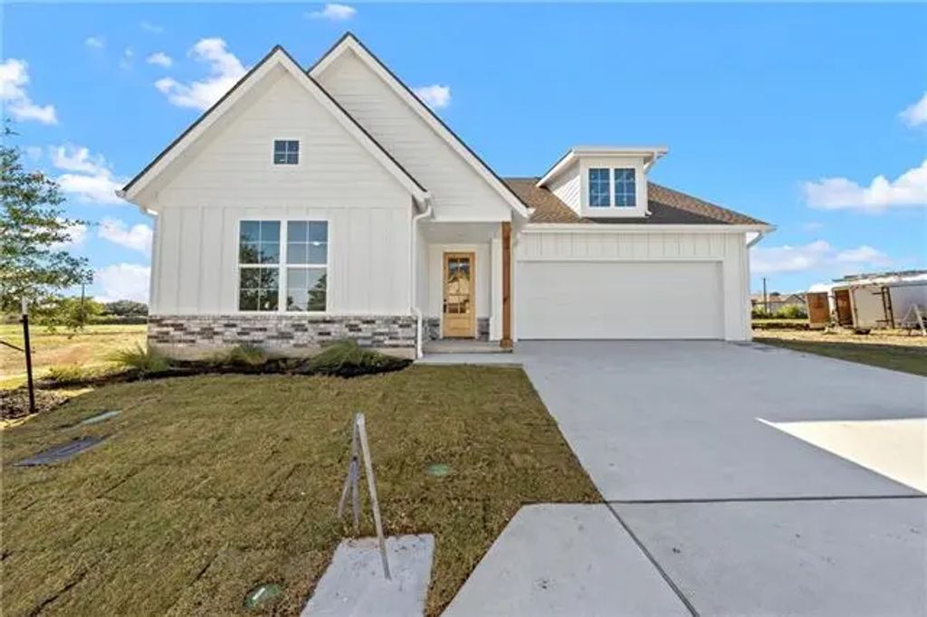 1424 Tranquility Trail, Woodway