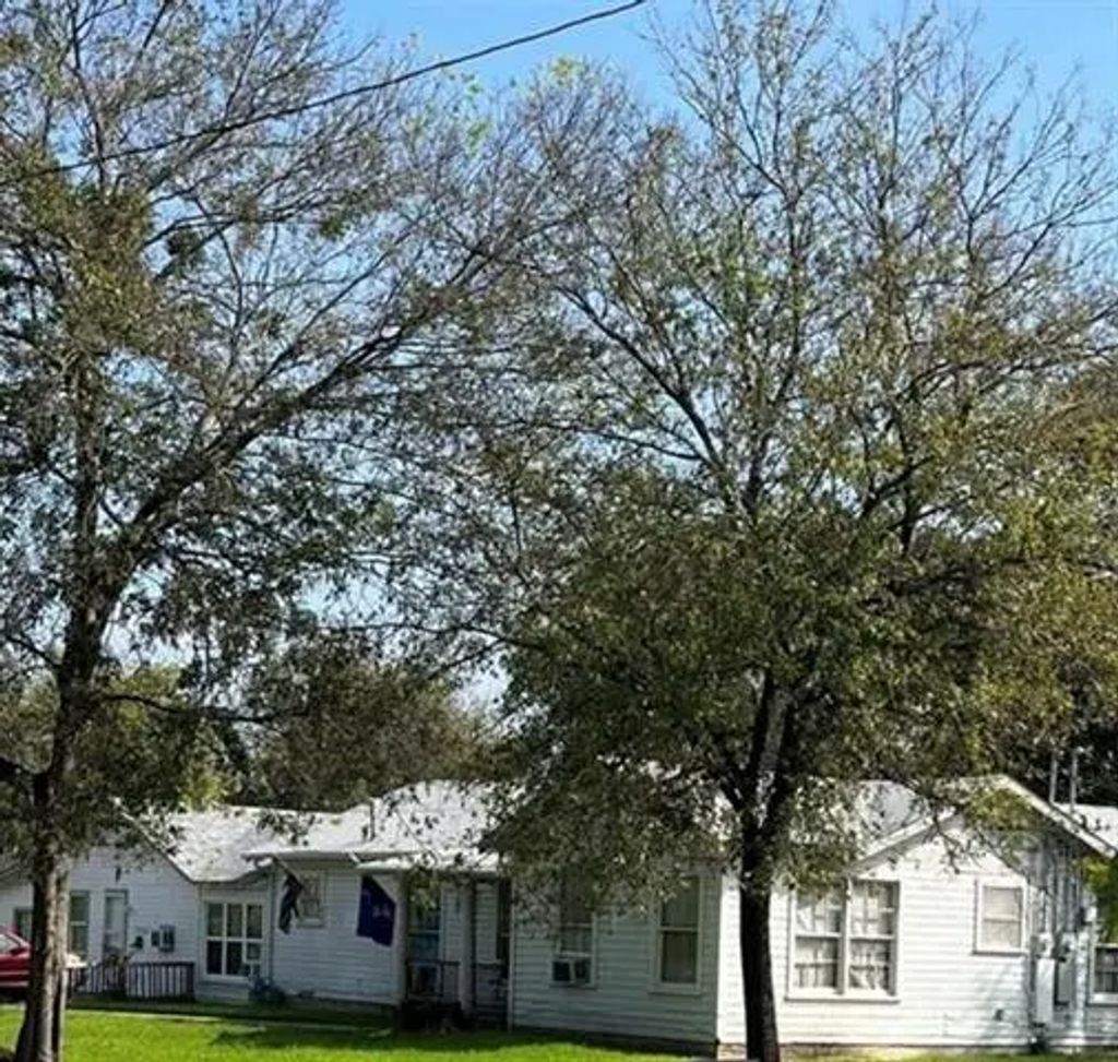 4420 Beverly Drive, Waco