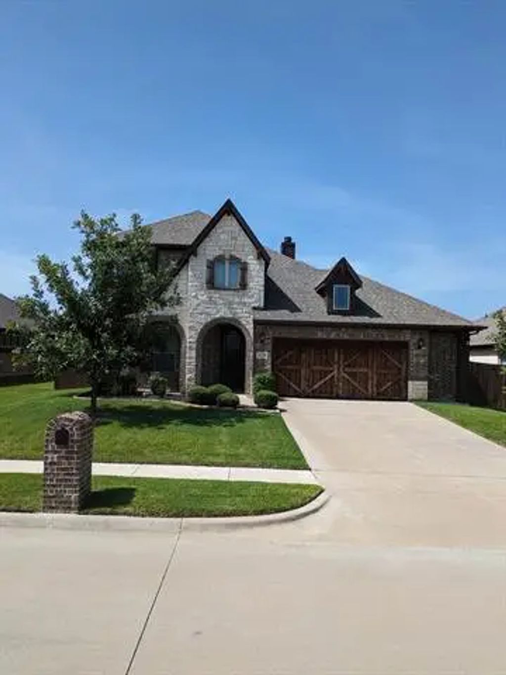 533 Hay Meadow Drive, Waxahachie