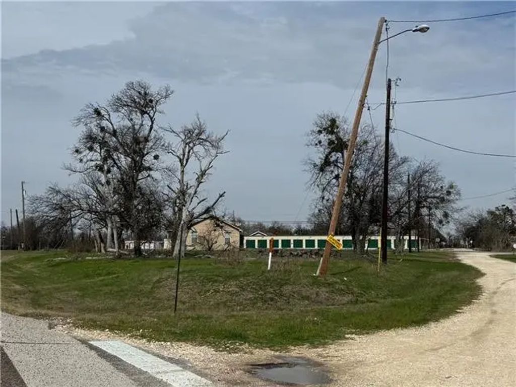 Unk Hwy 77 Highway, Lott