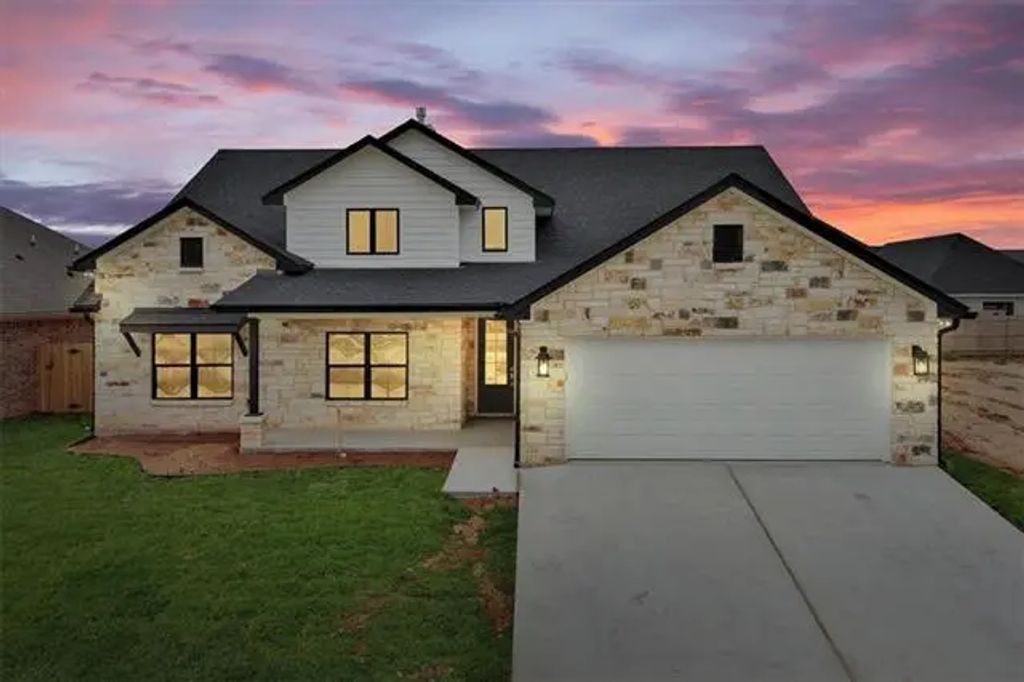 13006 Rainier Drive, Woodway
