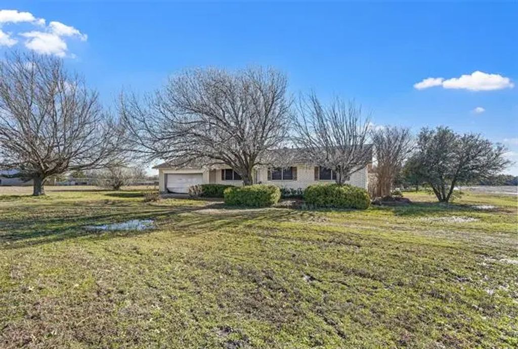 1603 State Highway 78 S, Farmersville