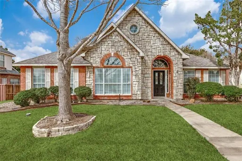 2920 Brittany Lane, McKinney